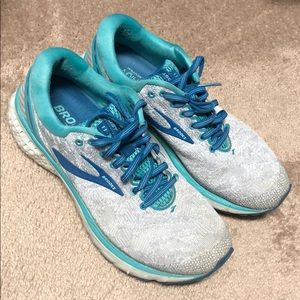 Brooks Ghost 11 Tennis Shoes 8.5